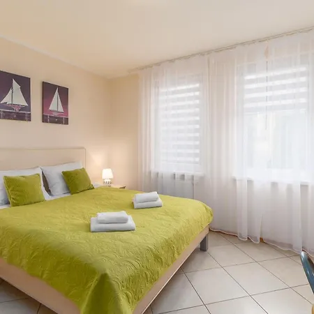 Bielik A01 By Renters Lägenhet *