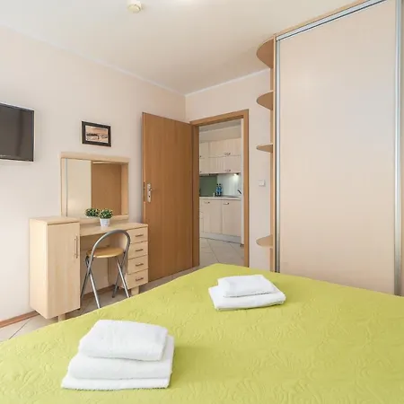 Bielik A01 By Renters Lägenhet *